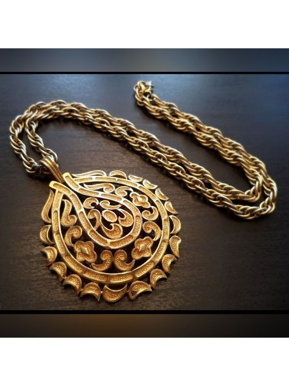 *RARE* VINTAGE ESTATE SIGNED CROWN TRIFARI GOLD TONE 20" NECKLACE
